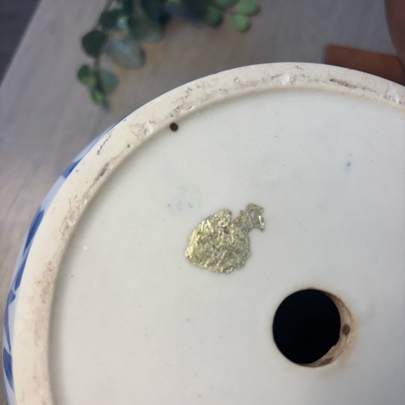 Blue and White Floral Vintage Chinese Ceramic Planter - Picture 10 of 10